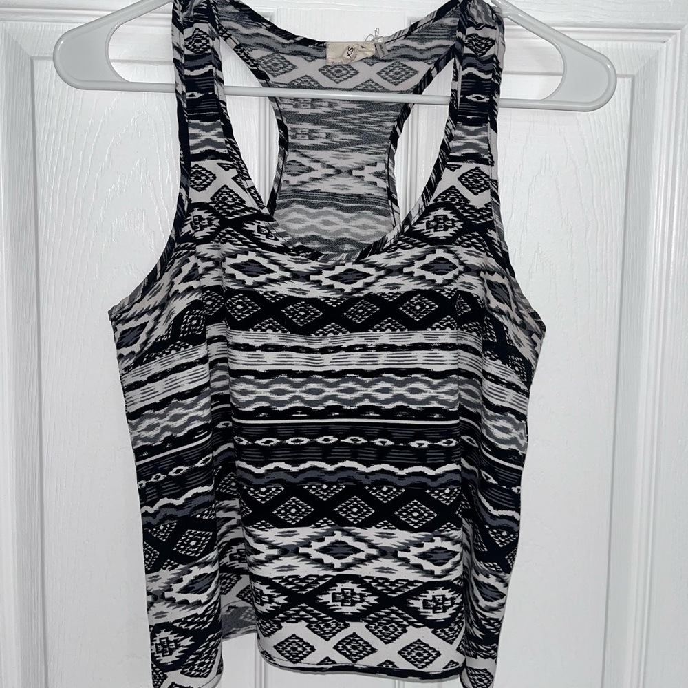 One clothing XS black and white patterned tank top